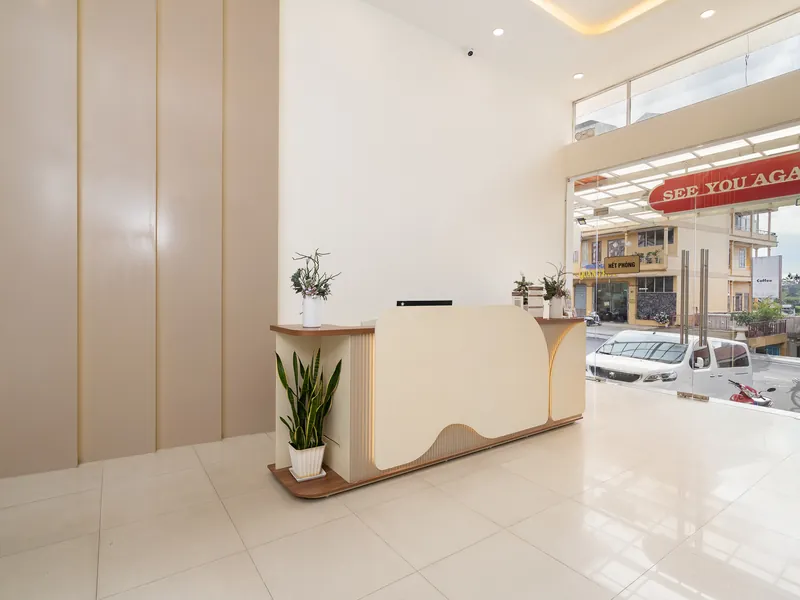 Quầy lễ tân khách sạn Ngọc Nguyên Anh, trực 24/7