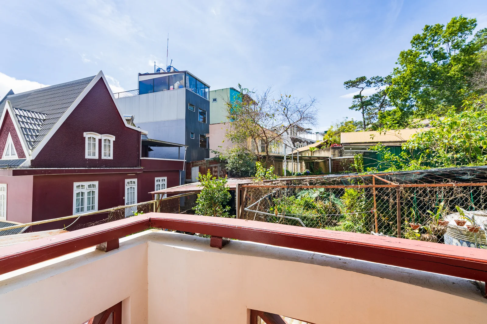 Cảnh nhìn ra ngoài từ phòng Family View khu Villa